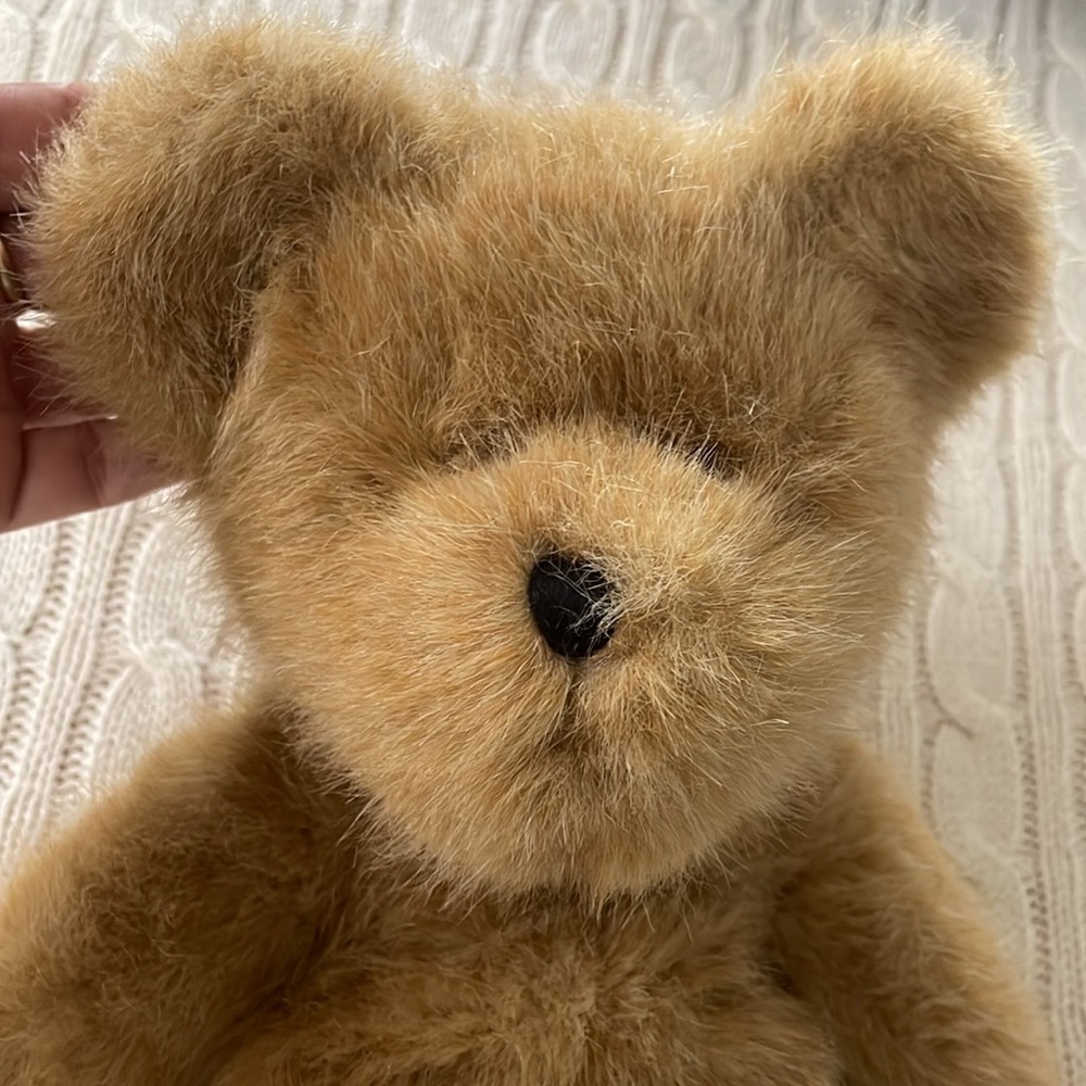 Boyd’s Bear 1988-2006 jointed limbs 17” tall tan bean belly great condition